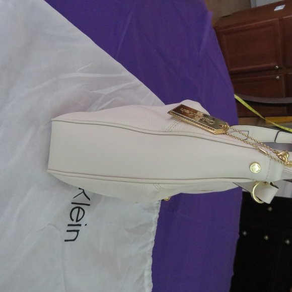 Like New Ivory Leather Calvin Klein Tote - Picture 5 of 16
